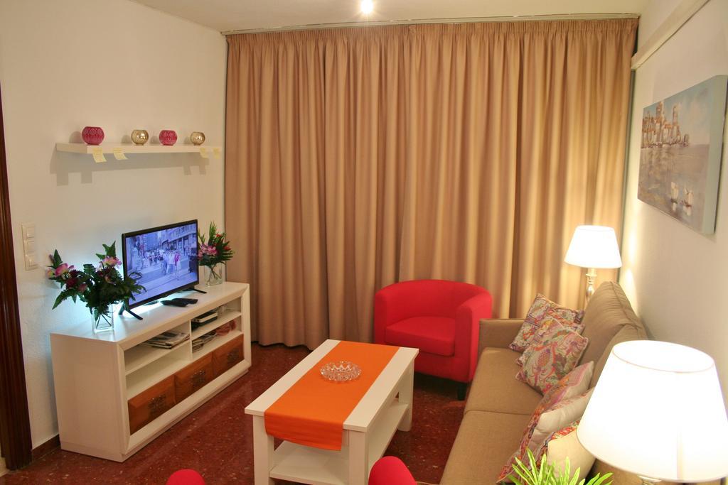 Apartamento Avenida Aurora Малага Екстериор снимка