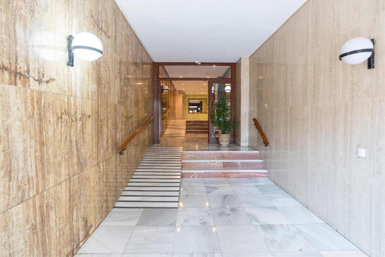 Apartamento Avenida Aurora Малага Екстериор снимка